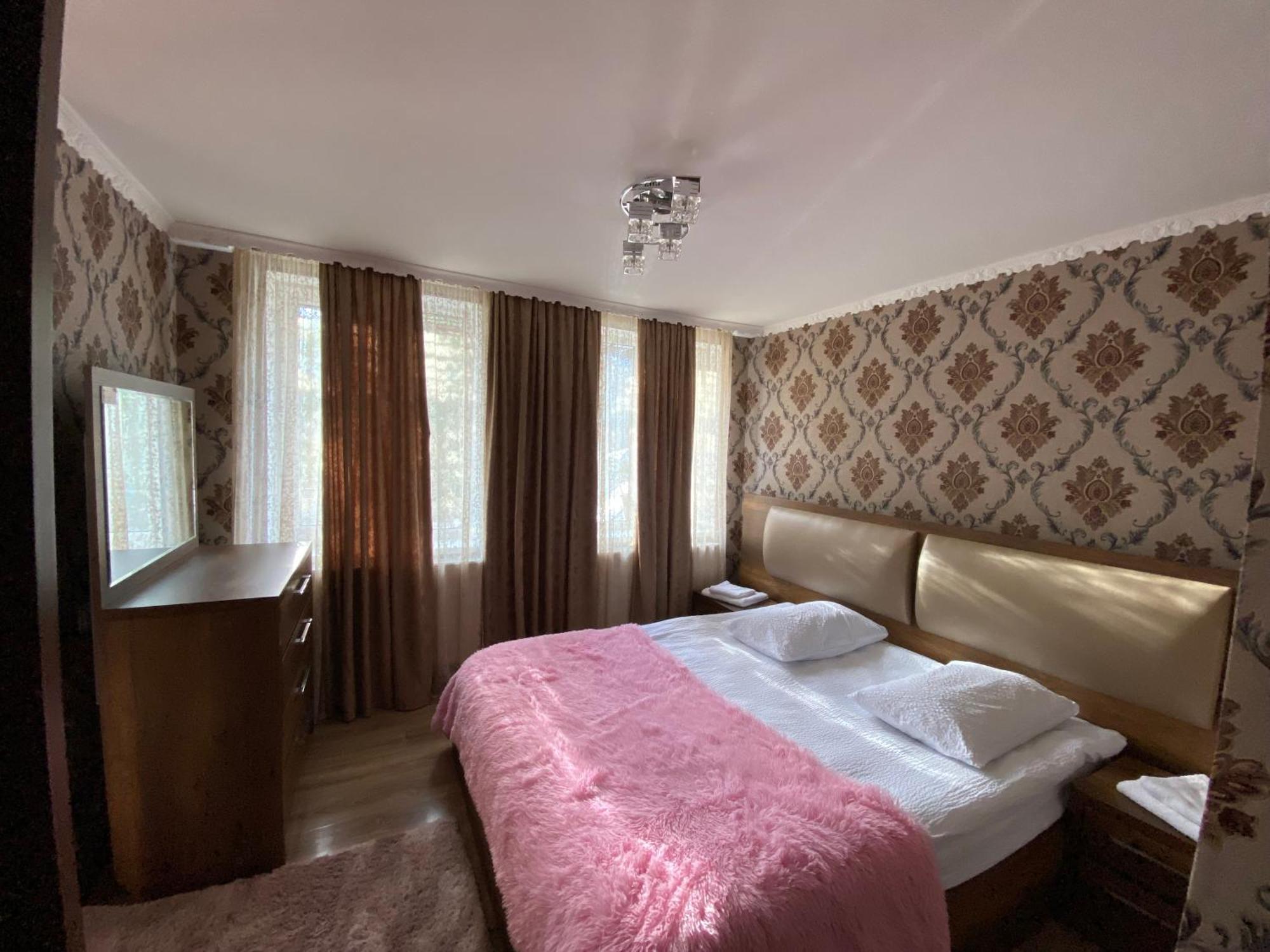 Guest House Misho Kazbegi Exteriör bild